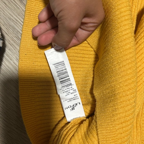 Yellow Ribbed Men's Sweater - Picture 4 of 4